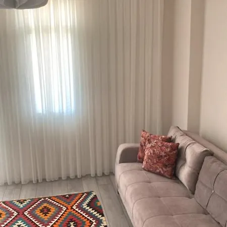 Daire Yeni Eşyalı Ferah Sessiz Daire *
