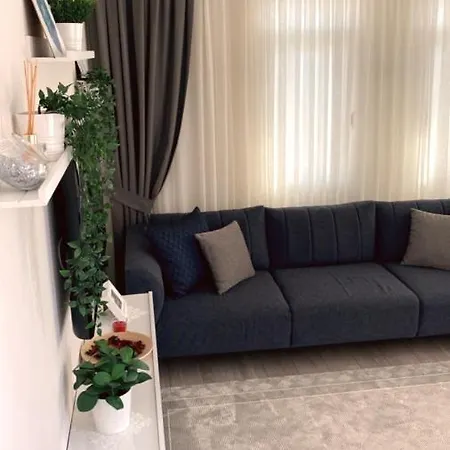 Yeni Eşyalı Ferah Sessiz Daire *
